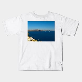 Santorini volcano caldera Kids T-Shirt